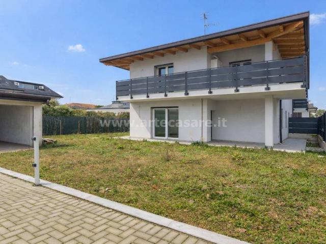Villa in vendita a Magnago MI