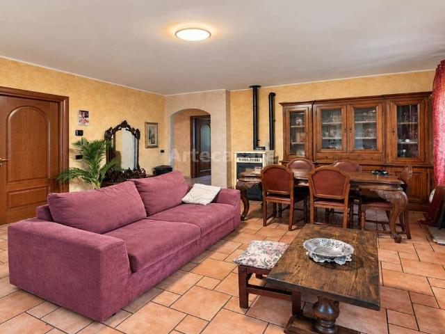 Villa in vendita a Magnago MI