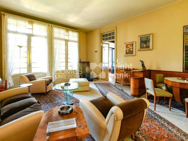 Villa in vendita a Magreglio CO
