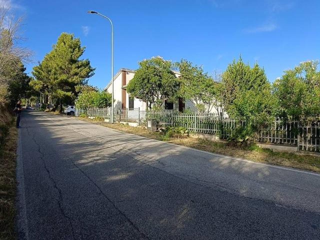 Villa in vendita a Maiolati Spontini AN