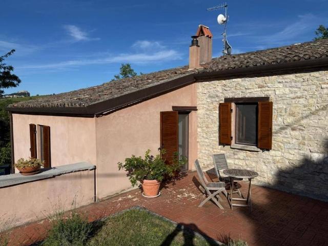 Villa in vendita a Maiolo RN