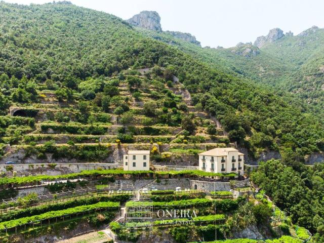 Villa in vendita a Maiori SA