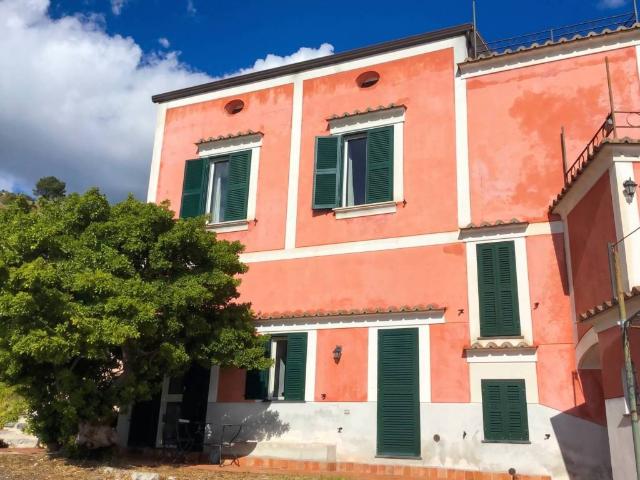Villa in vendita a Maiori SA