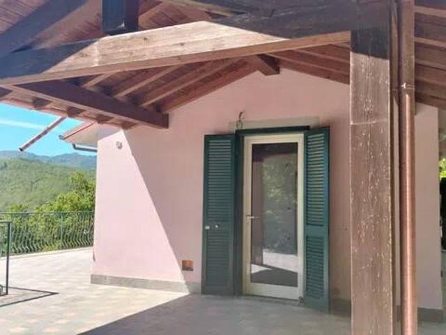 Villa in vendita a Maissana SP