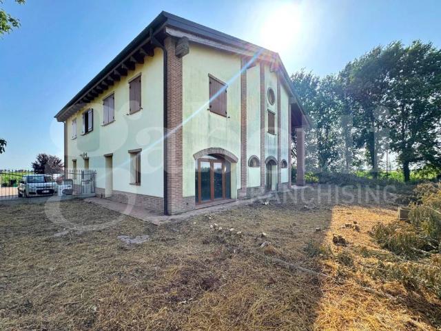 Villa in vendita a Malalbergo BO