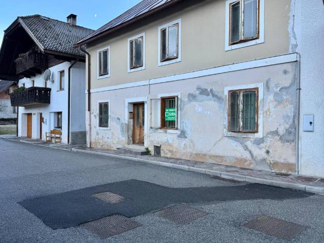 Villa in vendita a Malborghetto Valbruna UD