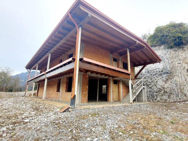 Villa in vendita a Malegno BS