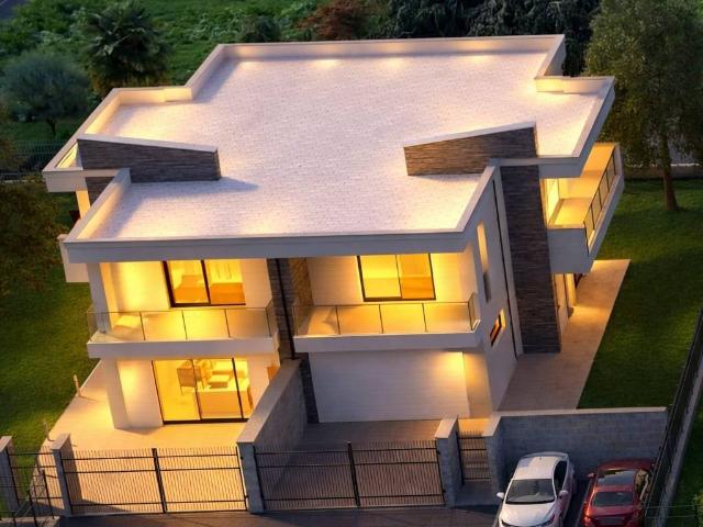 Villa in vendita a Malnate VA