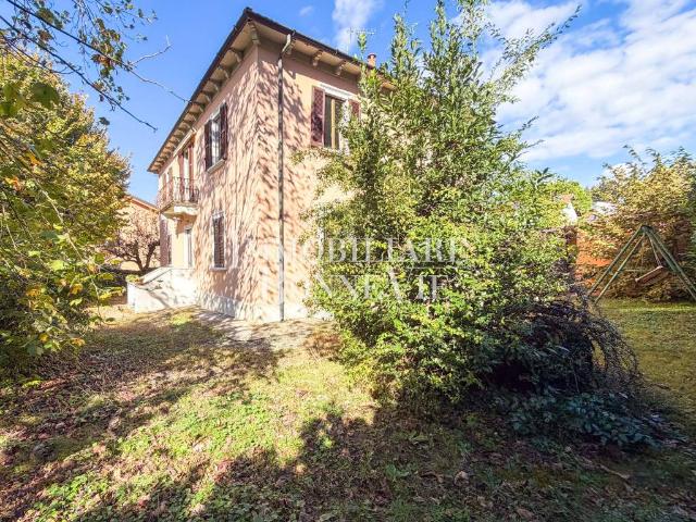 Villa in vendita a Malnate VA