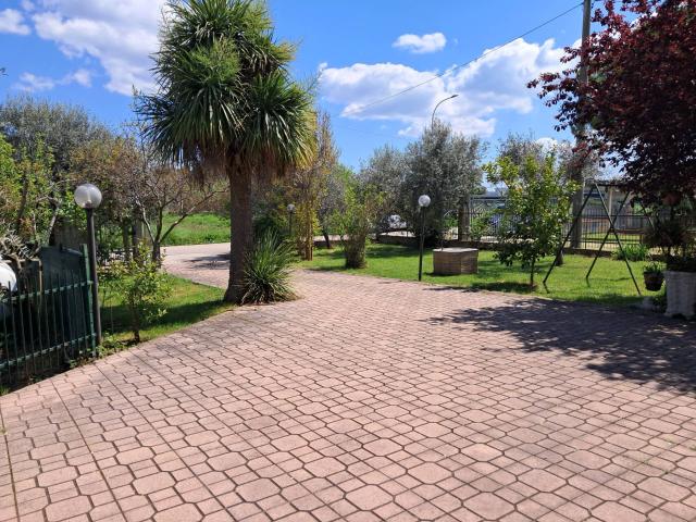 Villa in vendita a Maltignano