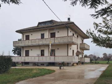 Villa in vendita a Maltignano AP