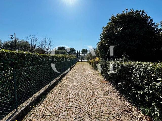 Villa in vendita a Manerba del Garda BS