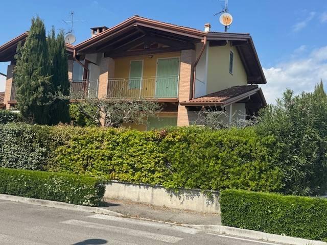 Villa in vendita a Manerba del Garda BS