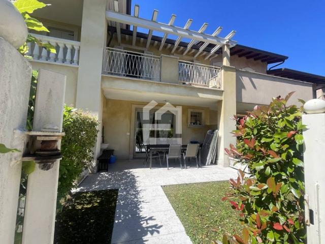 Villa in vendita a Manerba del Garda BS