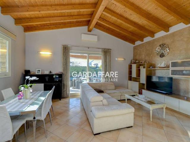 Villa in vendita a Manerba del Garda BS