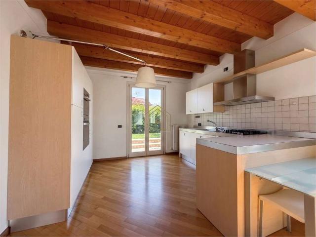 Villa in vendita a Manerba del Garda BS