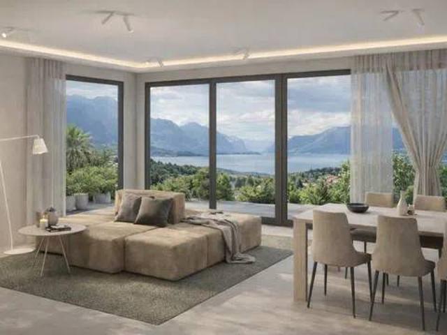 Villa in vendita a Manerba del Garda BS
