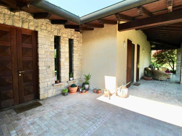 Villa in vendita a Manerbio BS