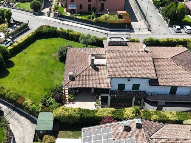 Villa in vendita a Manerbio BS