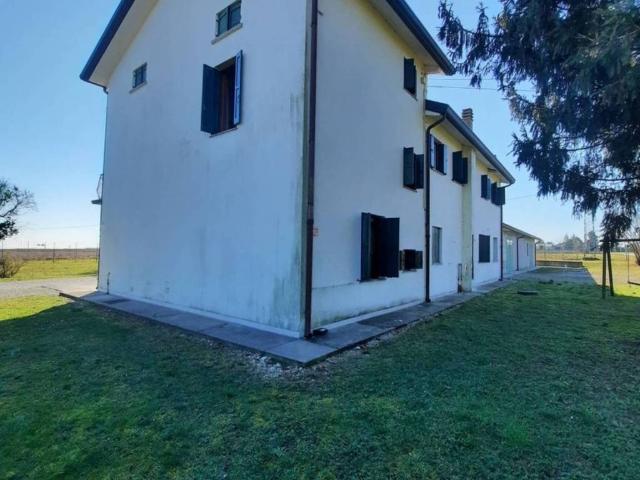 Villa in vendita a Maniago PN