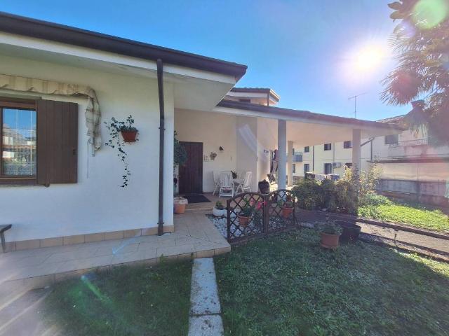 Villa in vendita a Maniago PN