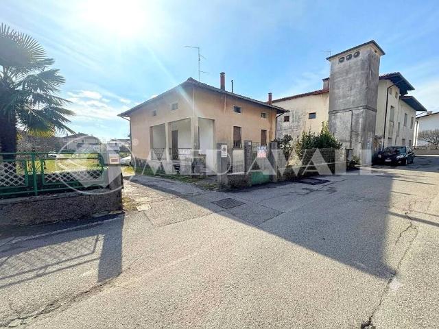 Villa in vendita a Maniago PN