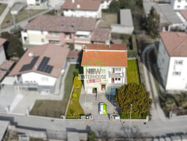 Villa in vendita a Maniago PN
