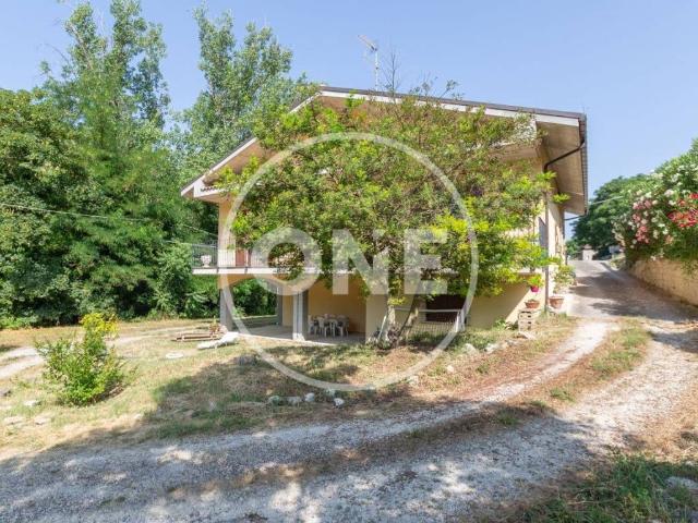 Villa in vendita a Manoppello PE