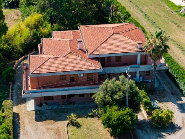 Villa in vendita a Manoppello PE