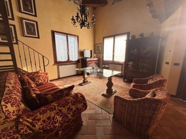 Villa in vendita a Mantova MN