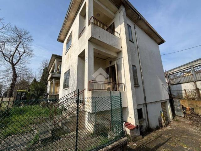 Villa in vendita a Mantova MN