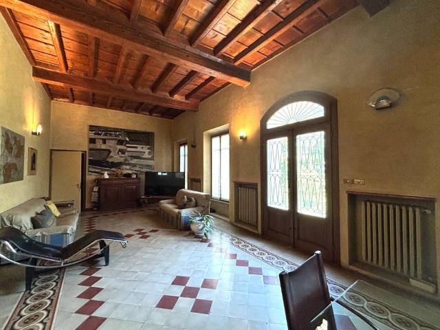 Villa in vendita a Mantova MN