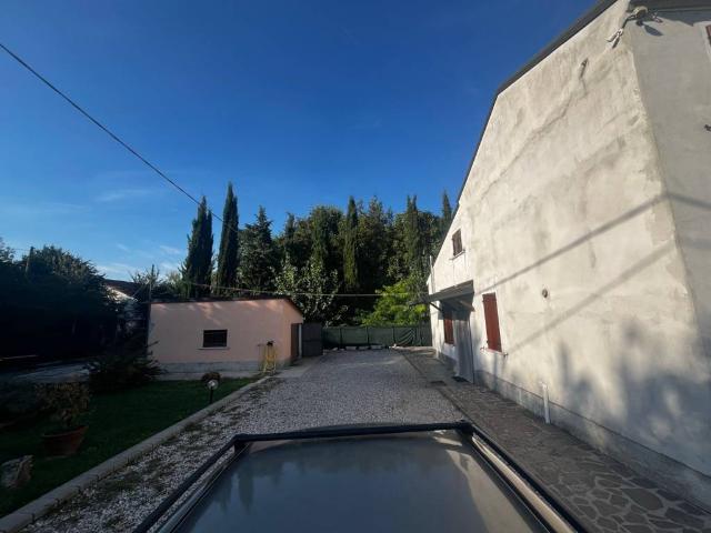 Villa in vendita a Mantova MN