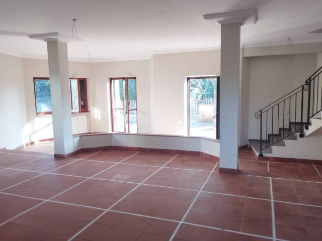 Villa in vendita a Manziana RM
