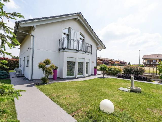 Villa in vendita a Mapello BG