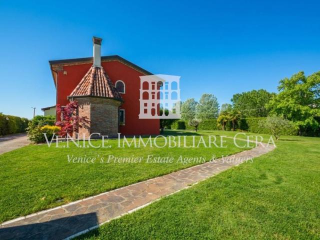 Villa in vendita a Marcon VE