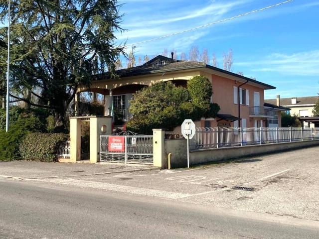 Villa in vendita a Marcaria MN