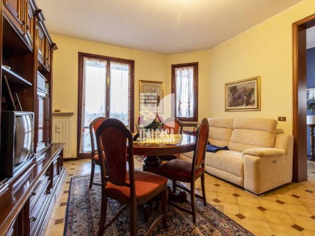 Villa in vendita a Marcaria MN
