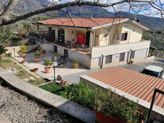 Villa in vendita a Marcellina RM