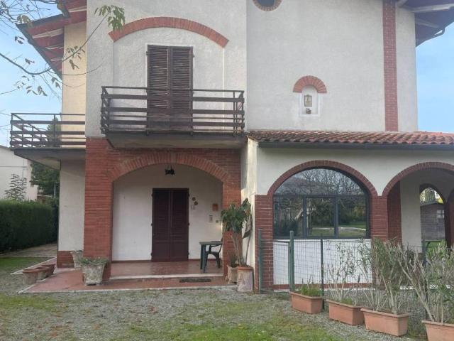 Villa in vendita a Marciano della Chiana AR