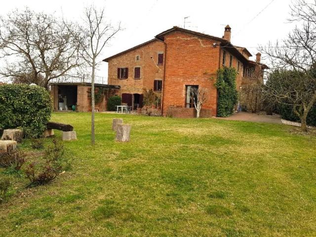 Villa in vendita a Marciano della Chiana AR