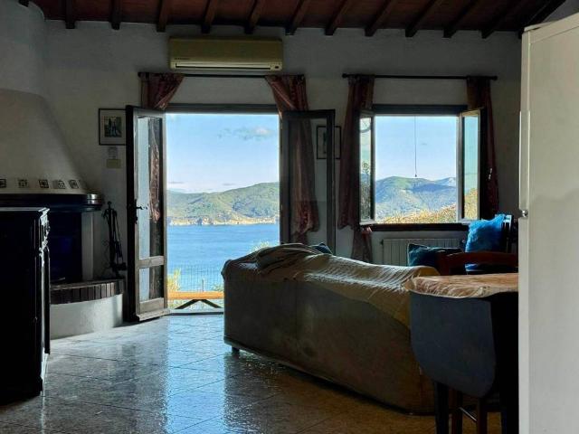 Villa in vendita a Marciana Marina LI