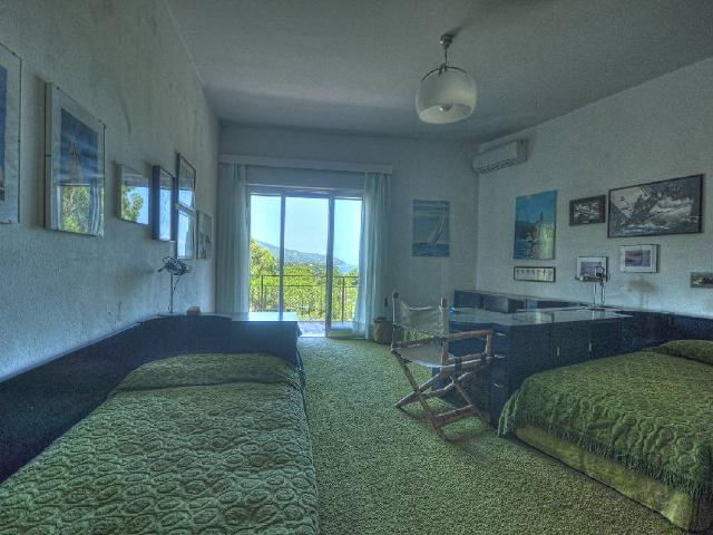 VILLA in VENDITA a MARCIANA PROCCHIO di 8 vani