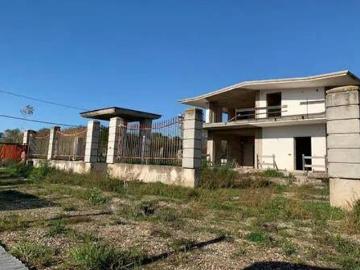 Villa in vendita a Marcianise CE