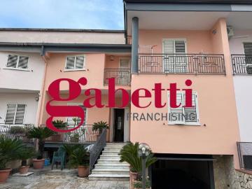 Villa in vendita a Marcianise CE