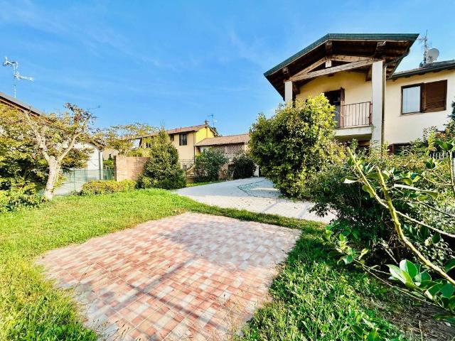 Villa in vendita a Marcignago PV