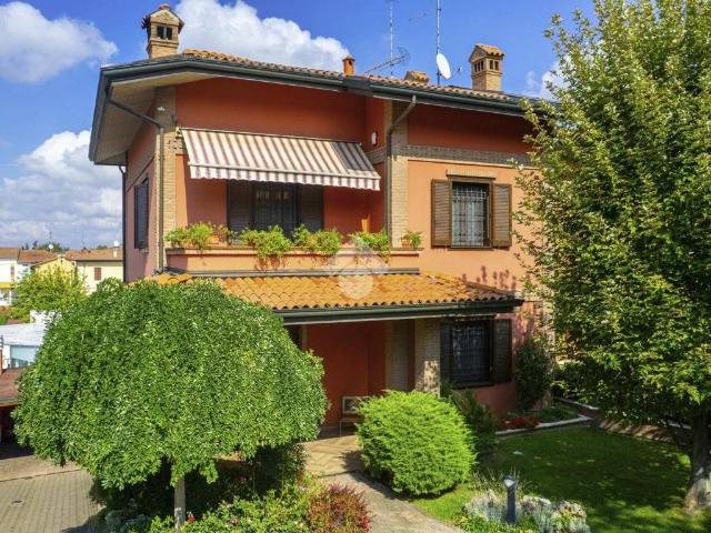Villa in vendita a Maranello MO