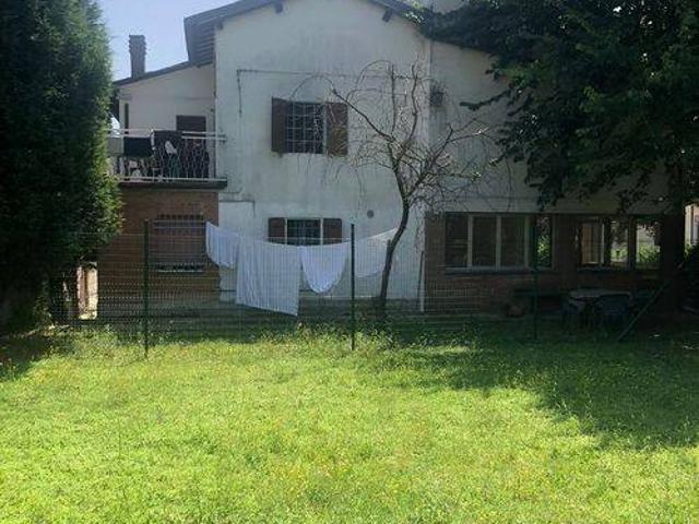 Villa in vendita a Maranello MO