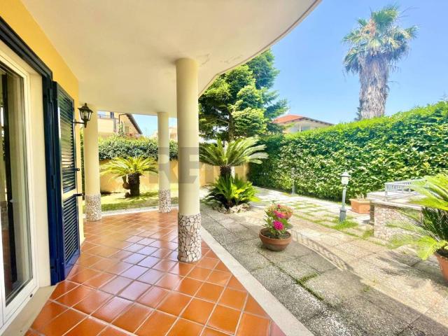 Villa in vendita a Marano di Napoli NA
