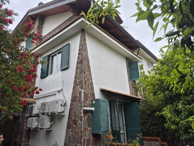 Villa in vendita a Marano di Napoli NA